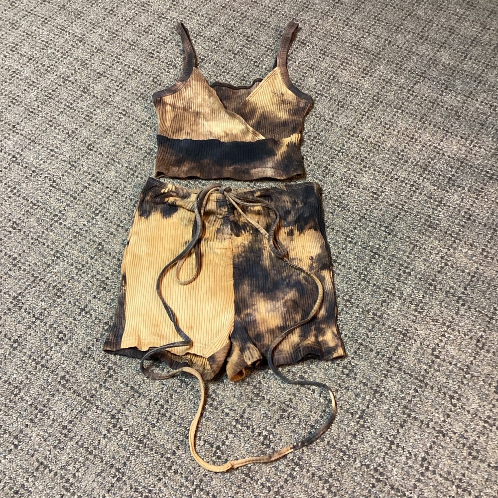 SHEIN Black Gold Yellow Tie Dye 2 Piece Short Tank Top Set * Size XS